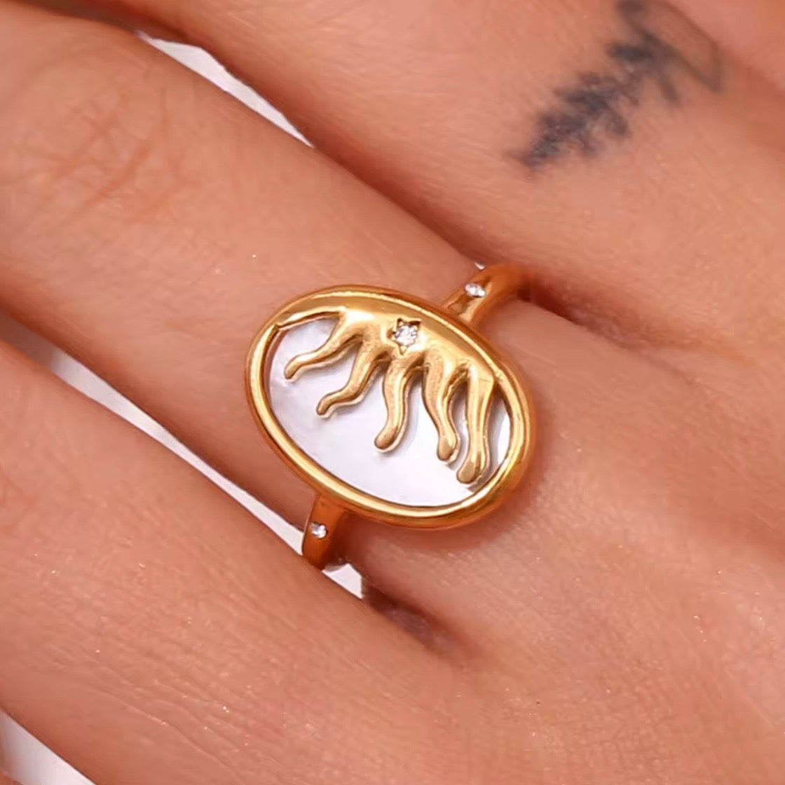 Pearlescent Sun Ring